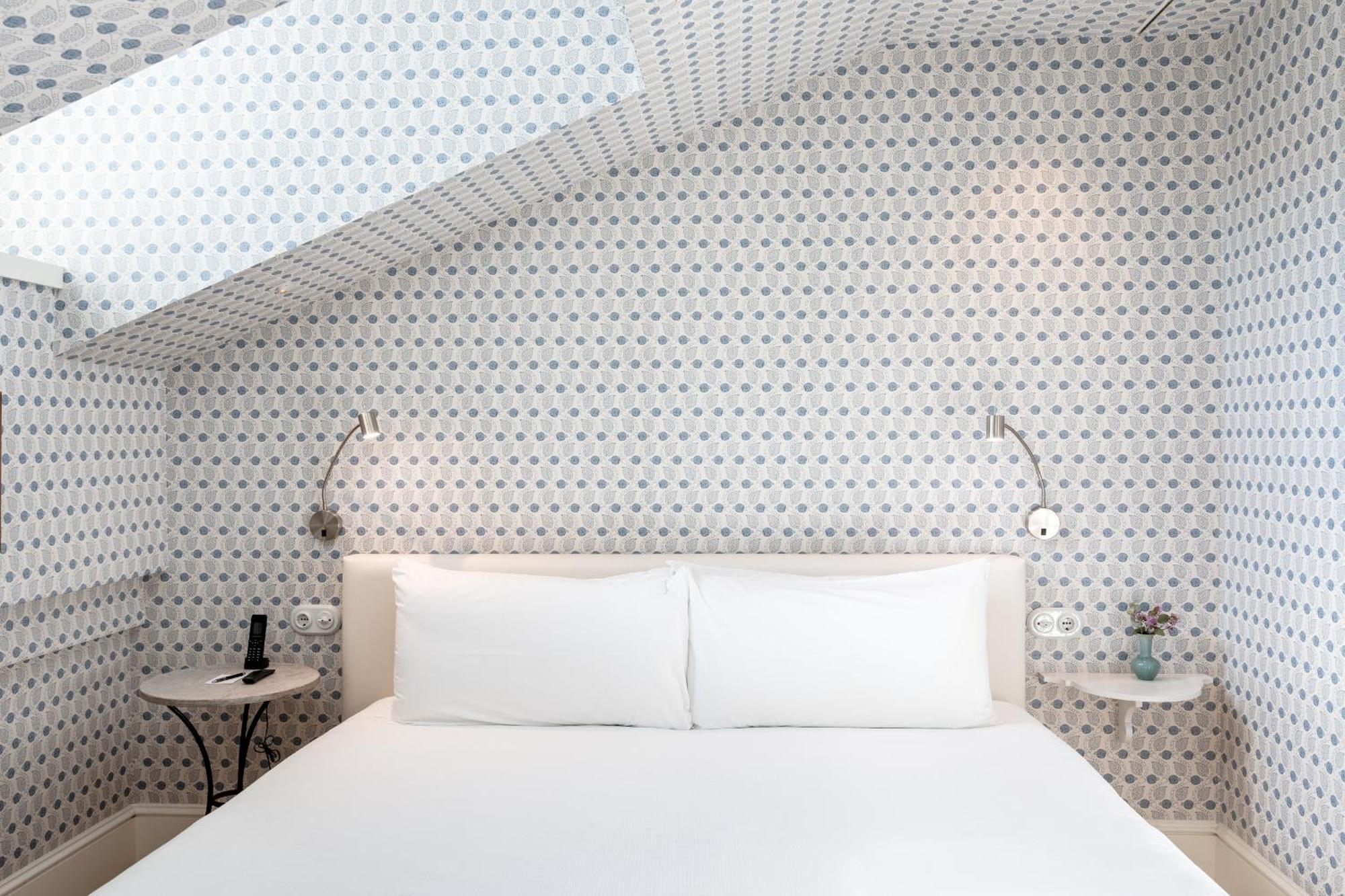 Tayko 4* Seville